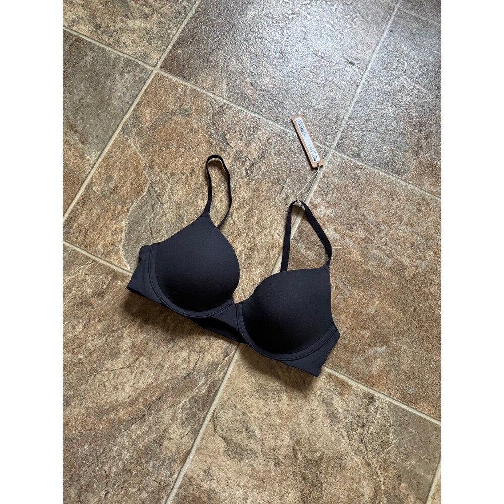 Skims Fits Everybody T-shirt Bra Onyx 32B - Picture 2 of 6
